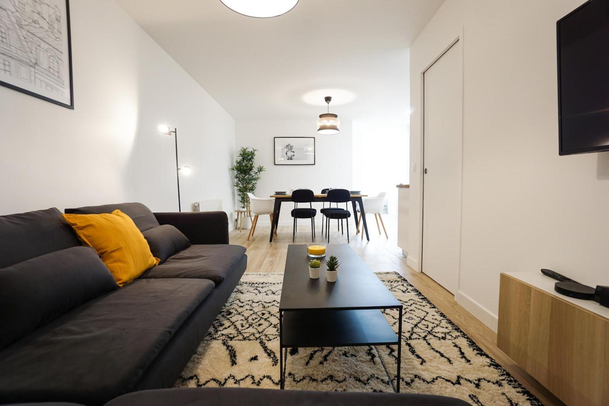 Spacious Apartment Near The Champs De Mars Paris Exterior photo